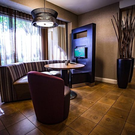 Courtyard Memphis East/Bill Morris Parkway Hotel Bagian luar foto