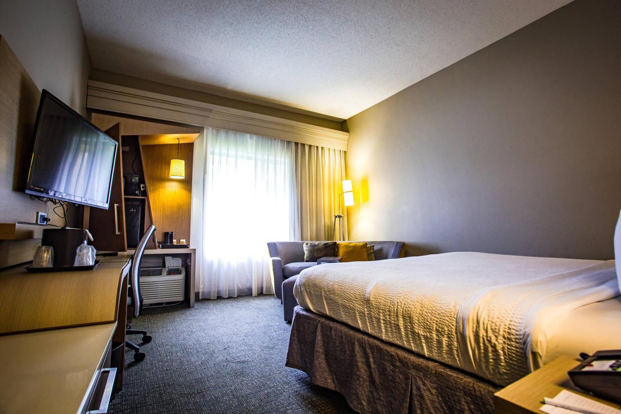 Courtyard Memphis East/Bill Morris Parkway Hotel Bagian luar foto