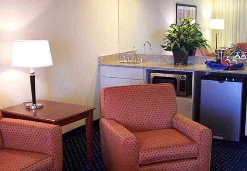 Courtyard Memphis East/Bill Morris Parkway Hotel Bagian luar foto